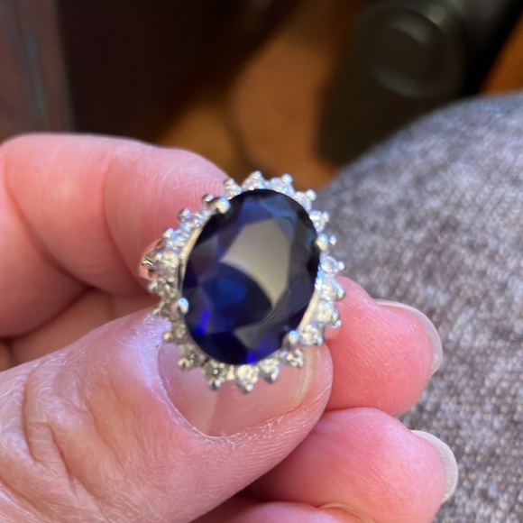 Vintage Avon Majestic Faux Sapphire & Diamond Cocktail Ring - Picture 6 of 7
